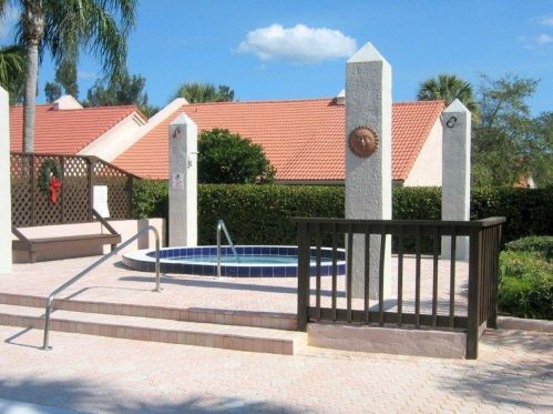 3327 La Prado Ct, Fort Pierce FL  34952-6111 exterior