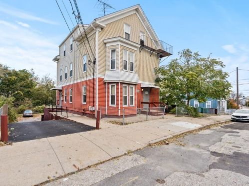 495 Front St, Woonsocket, RI 02895-5209