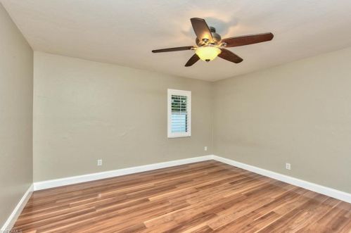 239 Johnnycake Dr, Naples FL 34110-1346 exterior