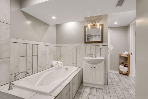 110 11 Ave, South Saint Paul MN 55075-1946 exterior