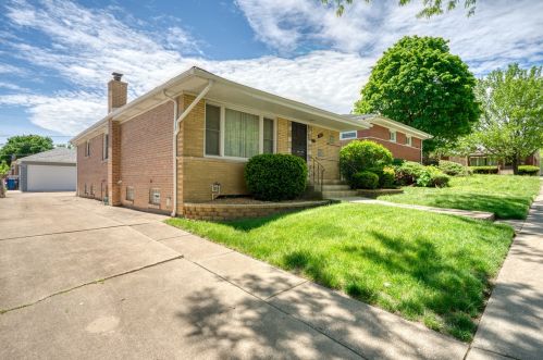 141 121st Pl, Chicago, IL 60628-6657