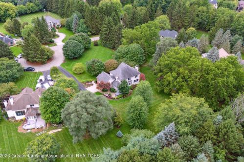 4406 Carmine Ct, Dewitt MI 48820-9183 exterior