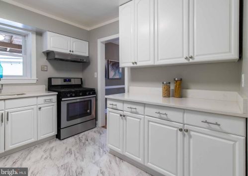 9607 Hastings Dr, Silver Spring MD 20901-3198 exterior