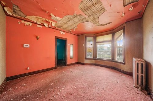 11736 State St, Chicago IL 60628-6135 exterior