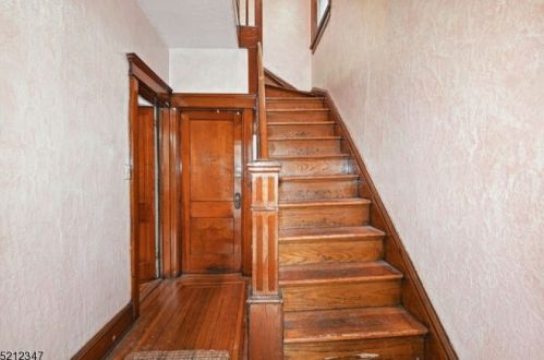 654 Blvd, Union City NJ 07086-6839 exterior