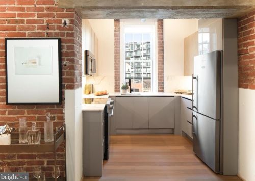 1001 2nd St, Philadelphia PA  19123-1656 exterior