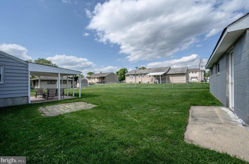 120 Bradford Ave, Trenton NJ  08610-2210 exterior