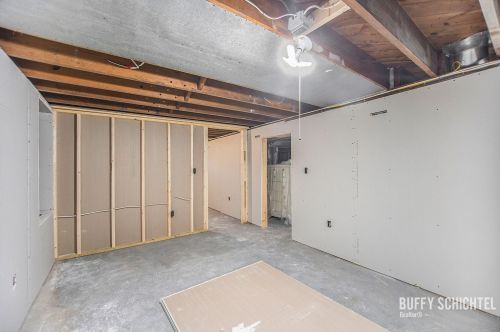 1451 Barclay St, Meskegon MI 49441-2207 exterior