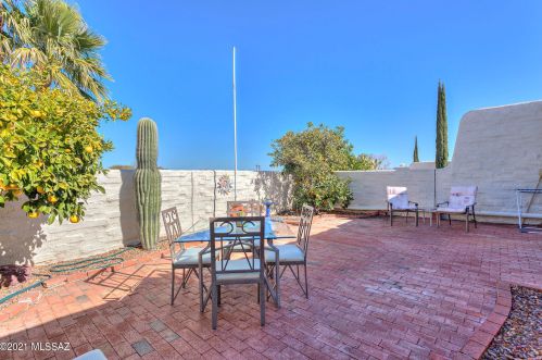 732 Placita Nueva, Green Valley AZ 85614-2829 exterior