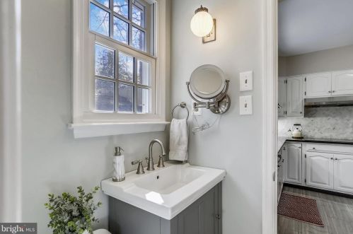 415 Hillmoor Dr, Silver Spring MD 20901-2634 exterior