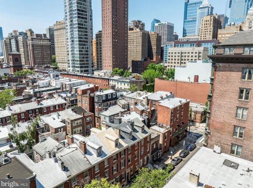 310 16th St, Philadelphia PA  19102-4907 exterior