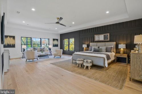 1520 Brookhaven Dr, Mc Lean VA  22101-4127 exterior