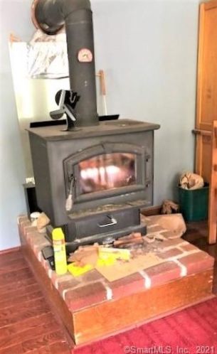 170 Stevenstown Rd, Deep River CT 06417-1508 exterior