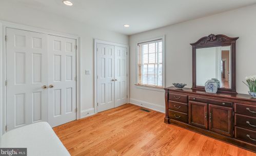 124 Bainbridge St, Philadelphia PA 19147-1866 exterior