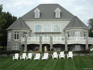 7255 Lobdell Rd, Linden, MI 48451-8780