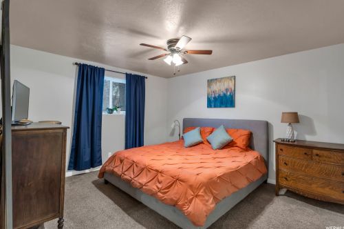 1245 Cottonwood Hl Dr, Sandy UT 84094-0837 exterior