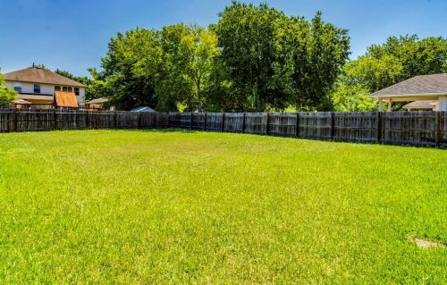 10137 Anahuac Trl, Austin TX 78747-2703 exterior