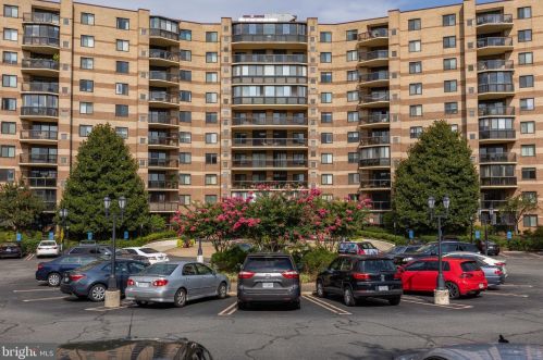 8370 Greensboro Dr, Mc Lean VA  22102-3515 exterior