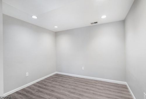 2 Baxter Farm Rd, Morristown NJ 07960-6609 exterior