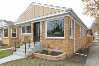 6900 Summerdale Ave, Chicago, IL 60656-2046