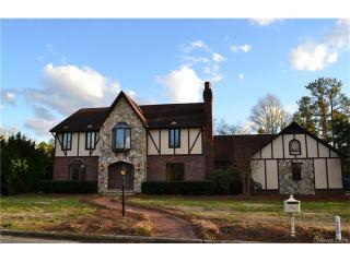 720 Foxwood Dr, Concord, NC 28025-2760
