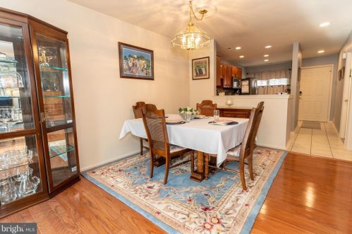 242 Stonebridge Blvd, New Castle DE 19720-6711 exterior