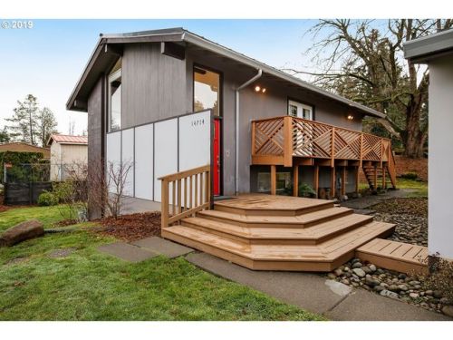 14714 Weidler St, Portland OR  97220-1999 exterior