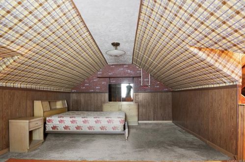 2320 Tenbroeck Ave, Bronx NY 10469-5308 exterior