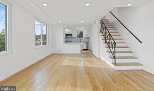 10 Taylor Run Pkwy, Alexandria VA 22314-4978 exterior