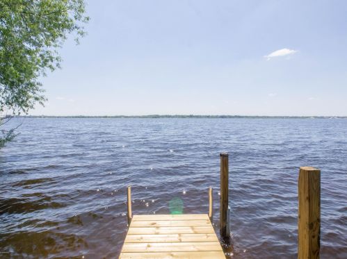 300 Cir Dr, Meskegon MI 49445-2712 exterior