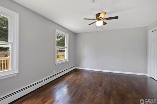 26 Fern St, Edison NJ  08817-4206 exterior