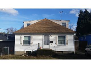 4414 84 Ave, Portland OR  97266-4827 exterior