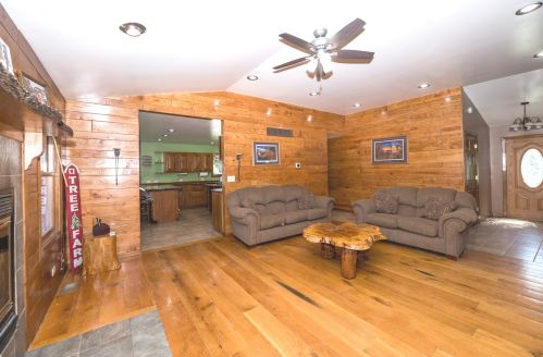 22116 Frontage Rd, Joliet IL 60431-9039 exterior