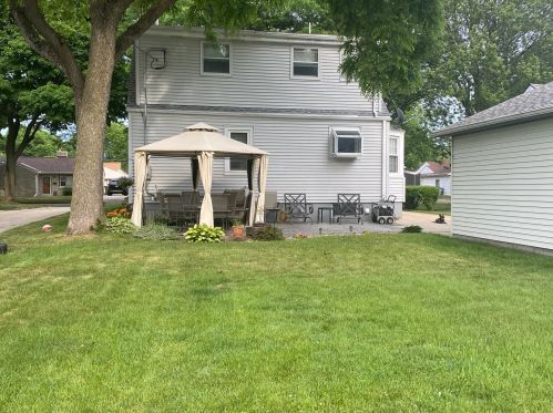 3953 57, Milwaukee WI 53220-2636 exterior