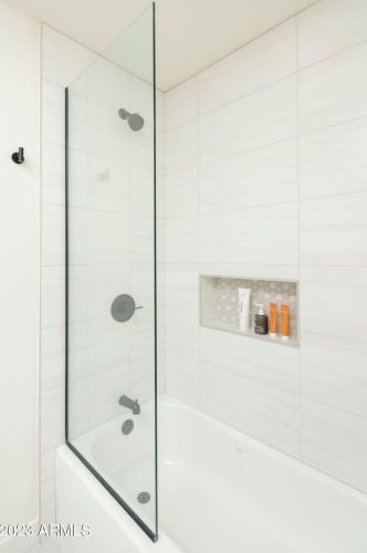 9052 29th St, Phoenix AZ  85028-5302 exterior