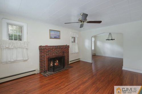 115 Spg St, Metuchen NJ 08840-2319 exterior