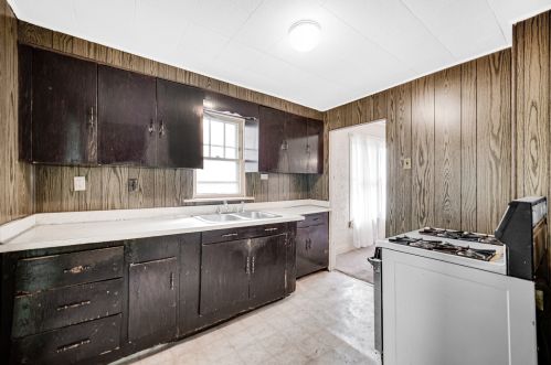 1238 109 Pl, Chicago IL 60655-4001 exterior