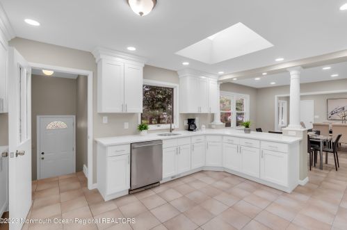 176 Bartley Rd, Jackson Twp NJ  08527-1240 exterior