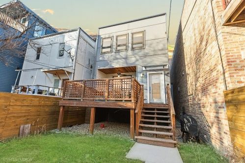 2237 Erie St, Chicago IL 60644-1714 exterior