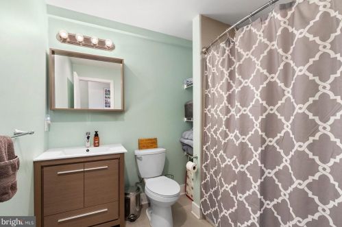 1409 Marlborough St, Philadelphia PA 19125-3921 exterior