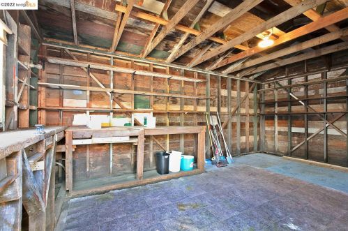 2736 Wallace St, Berkeley CA 94702-2232 exterior