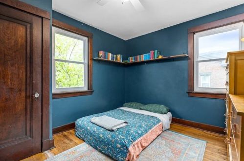 2431 Arlington Ave, Pittsburgh PA 15203-1313 exterior