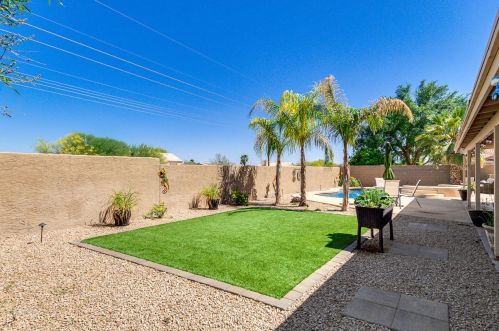 13229 40 St, Phoenix AZ 85018-1601 exterior