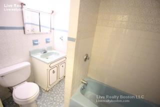 1907 Beacon St, Brookline MA  02445-4240 exterior