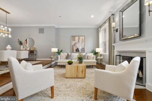 3603 Winfield Ln, Washington, DC 20007-2367