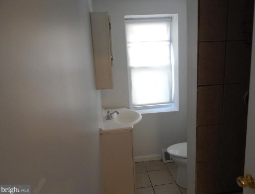 54 7 St, Darby PA 19023-2432 exterior