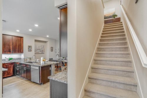 1136 California Cir, Milpitas CA 95035-3019 exterior