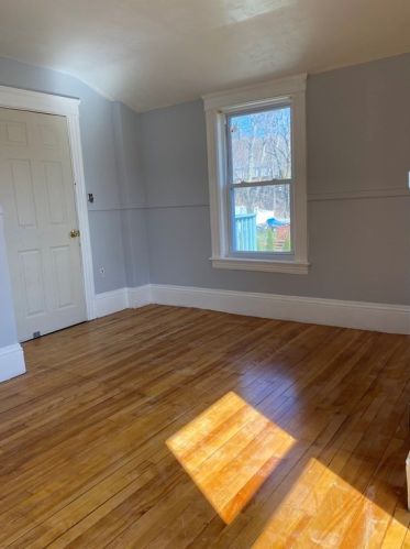 22 Grammont Rd, Worcester MA 01607-1114 exterior