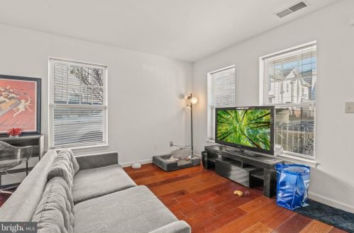 1920 Franklin St, Philadelphia PA  19122-2015 exterior