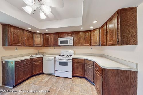 79 Halberd Ct, Old Bridge NJ 08857-3217 exterior